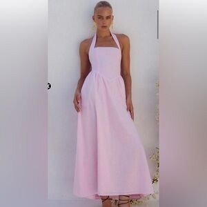 Chic Pink Halter Maxi Dress
